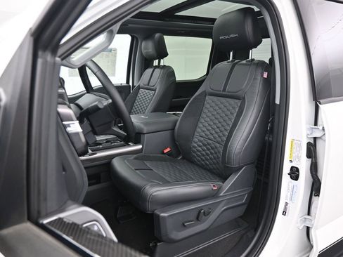 New 2026 Ford F250 Lariat w/ Black Appearance Package image 8