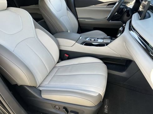 Certified 2026 INFINITI QX60 Luxe w/ Cargo Package FWD image 12