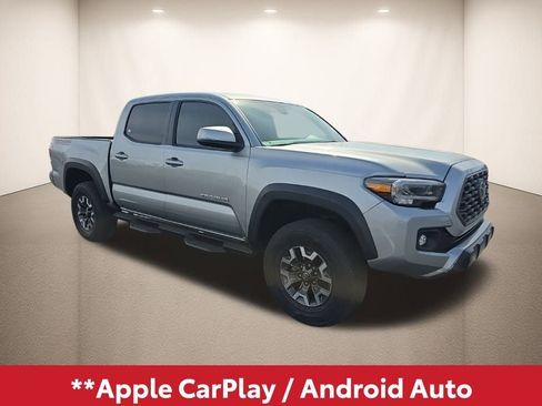Used 2023 Toyota Tacoma TRD Off-Road w/ TRD Premium Off Road Package image 3