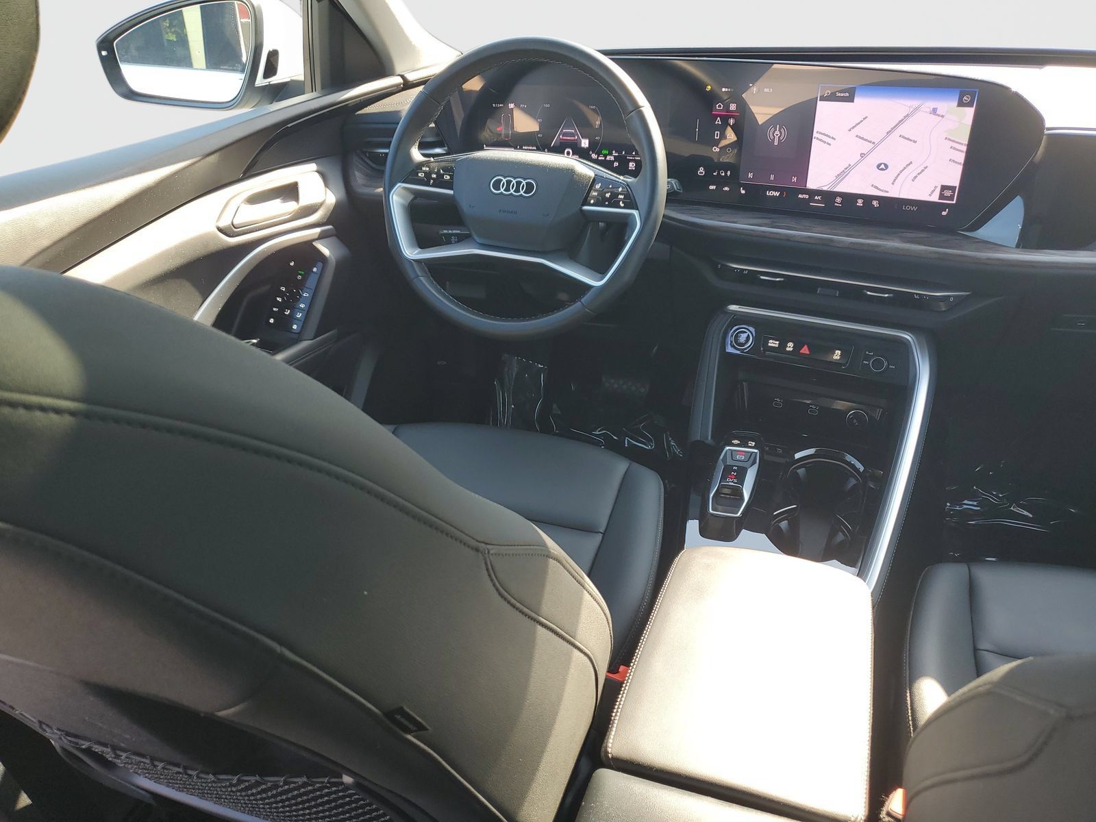 Used 2025 Audi Q5 Premium w/ Convenience Package AWD/4WD image 11