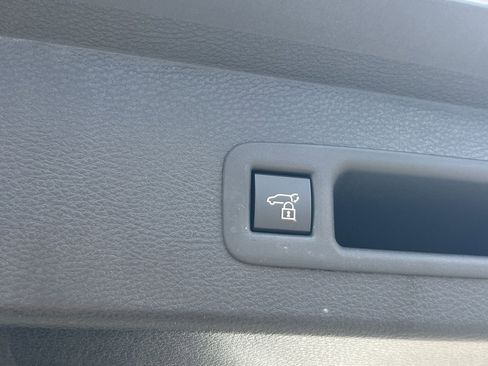 New 2026 Toyota Sienna Platinum image 21