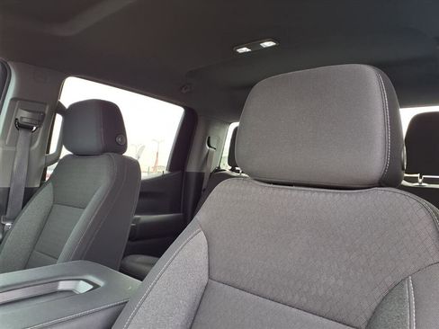 Used 2025 Chevrolet Silverado 1500 Custom image 17