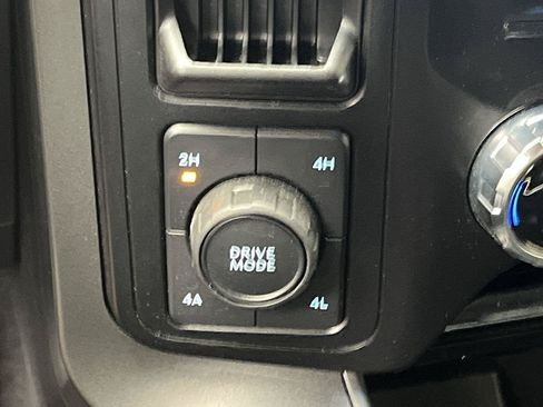 Used 2024 Ford F150 Lariat w/ Bed Utility Package AWD/4WD image 19
