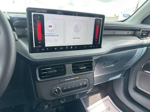 New 2025 Ford Maverick XLT w/ XLT Luxury Package image 41