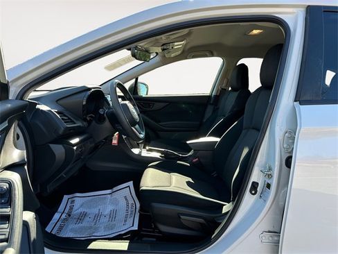 Used 2022 Subaru Crosstrek 2.0i image 9