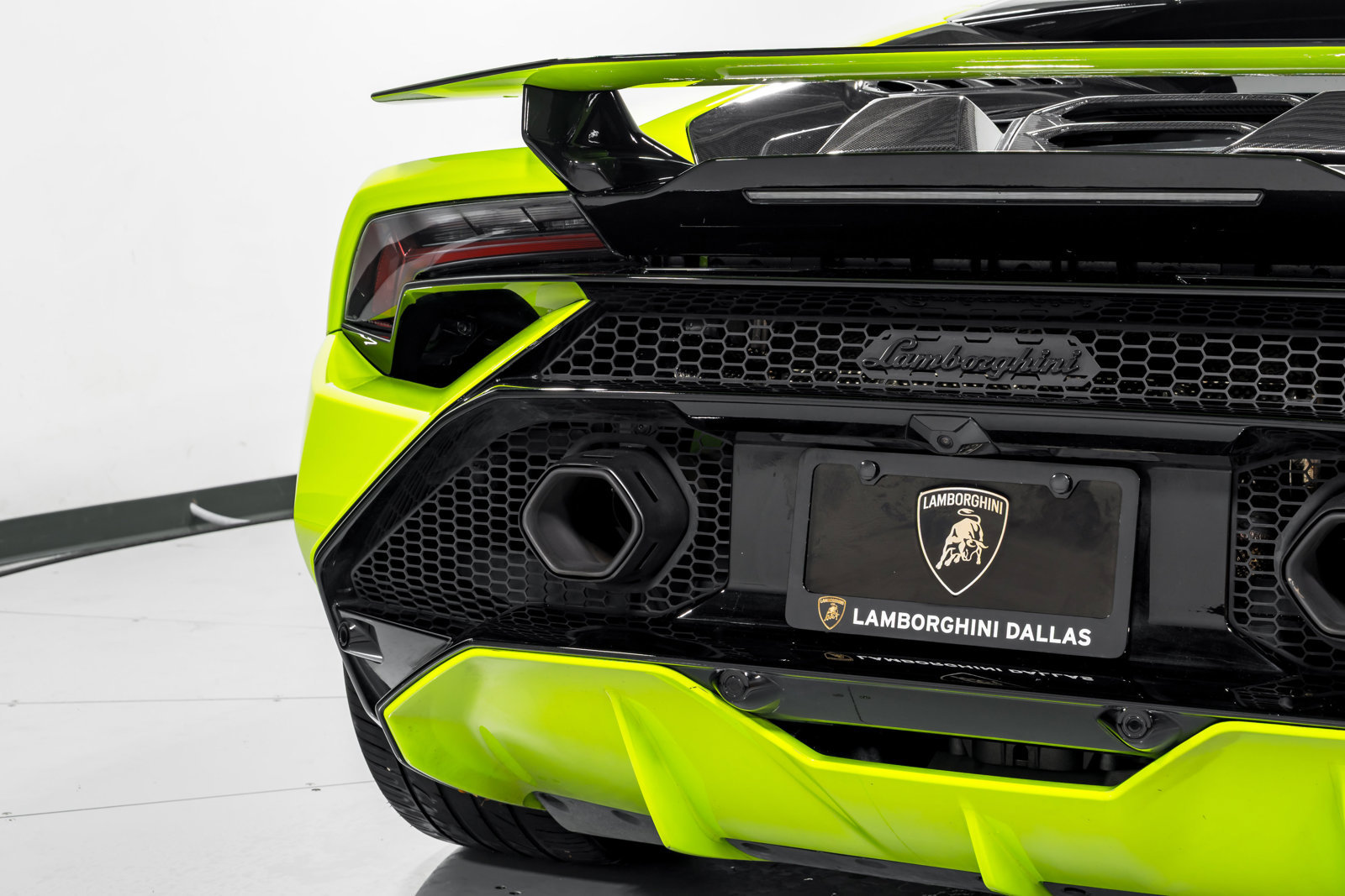 Used 2023 Lamborghini Huracan Tecnica RWD image 50