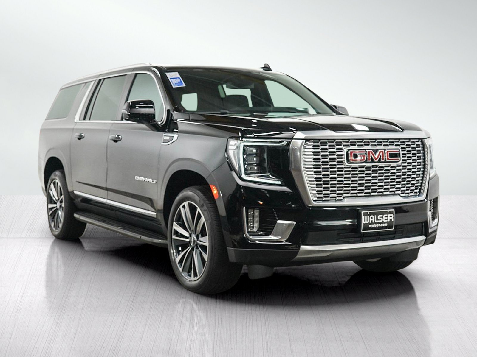 Used 2023 GMC Yukon XL Denali AWD/4WD image 7