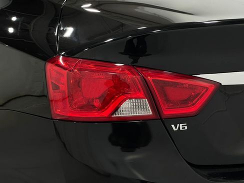 Used 2016 Chevrolet Impala LT image 31