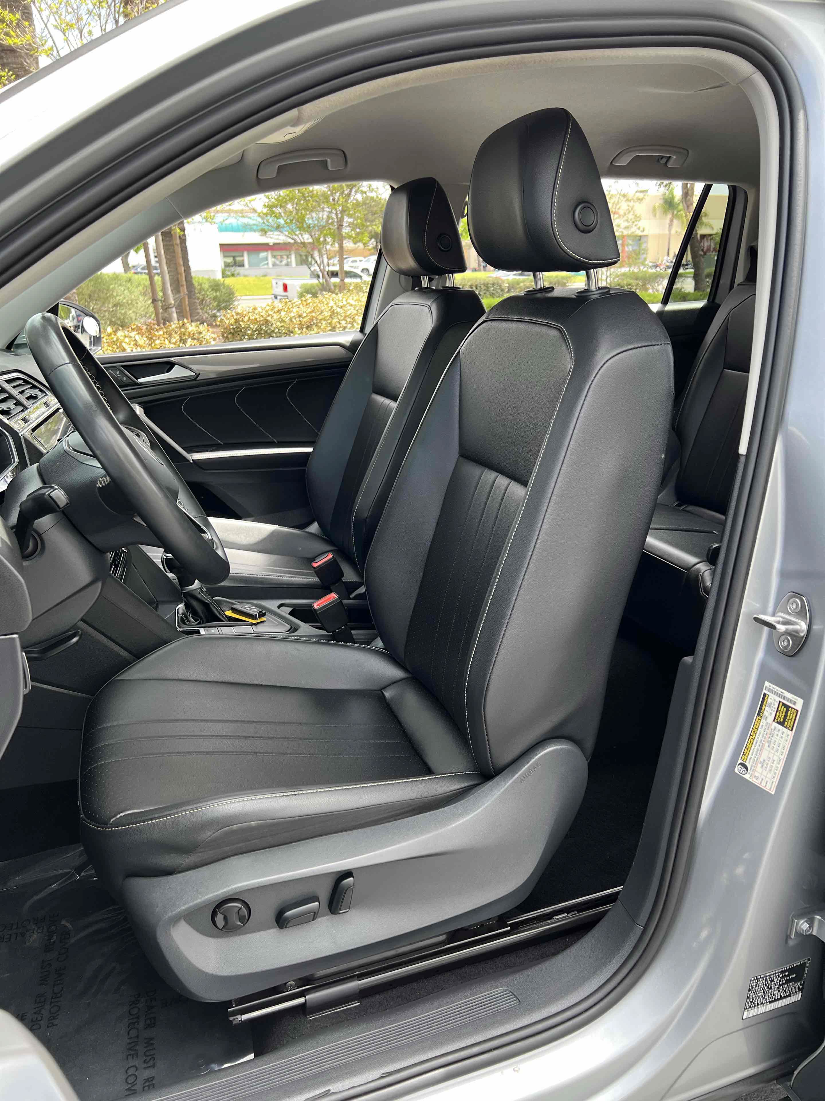 Used 2023 Volkswagen Tiguan SE FWD image 33