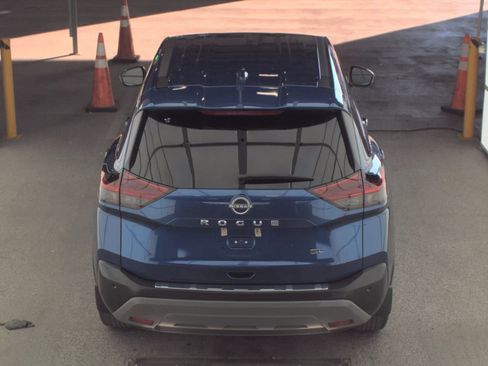 Used 2023 Nissan Rogue SV FWD image 7
