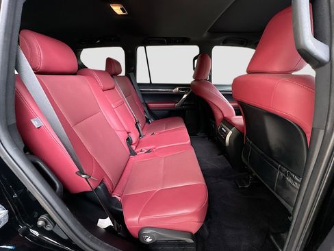 Used 2020 Lexus GX 460 Premium w/ Premium Package image 28