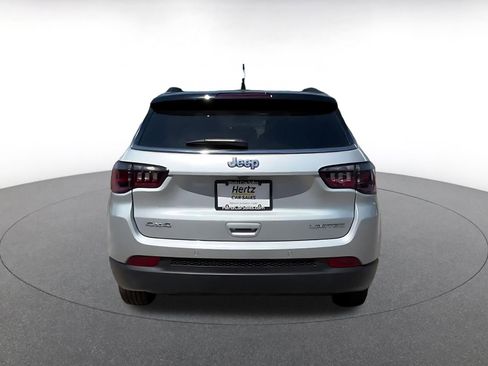 Used 2025 Jeep Compass Limited AWD/4WD image 12