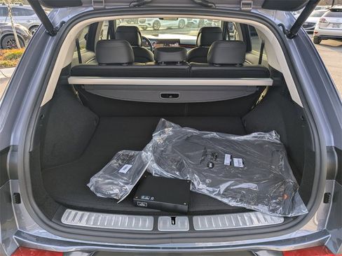 New 2026 Genesis GV70 2.5T Advanced image 13