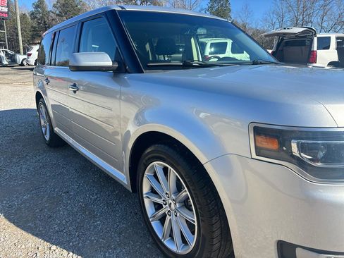 Used 2018 Ford Flex Limited FWD image 7