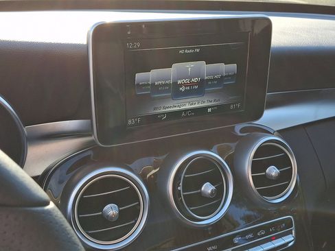 Used 2018 Mercedes-Benz C 300 4MATIC Sedan image 18