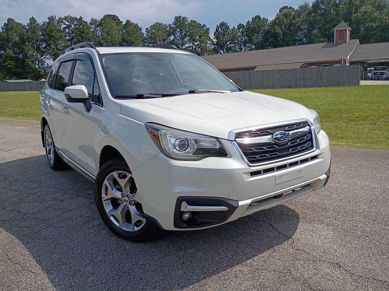Used 2018 Subaru Forester 2.5i Touring AWD/4WD image 3