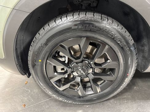 Certified 2023 Kia Telluride SX Prestige X-Pro AWD/4WD image 2