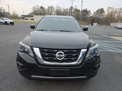 Used 2020 Nissan Pathfinder SL image 3