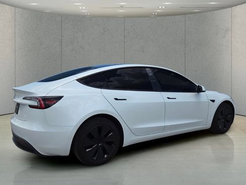 Used 2025 Tesla Model 3 Long Range RWD image 4
