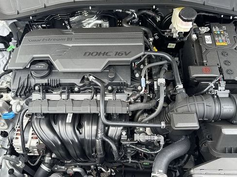 Certified 2025 Hyundai Kona SE AWD/4WD image 38
