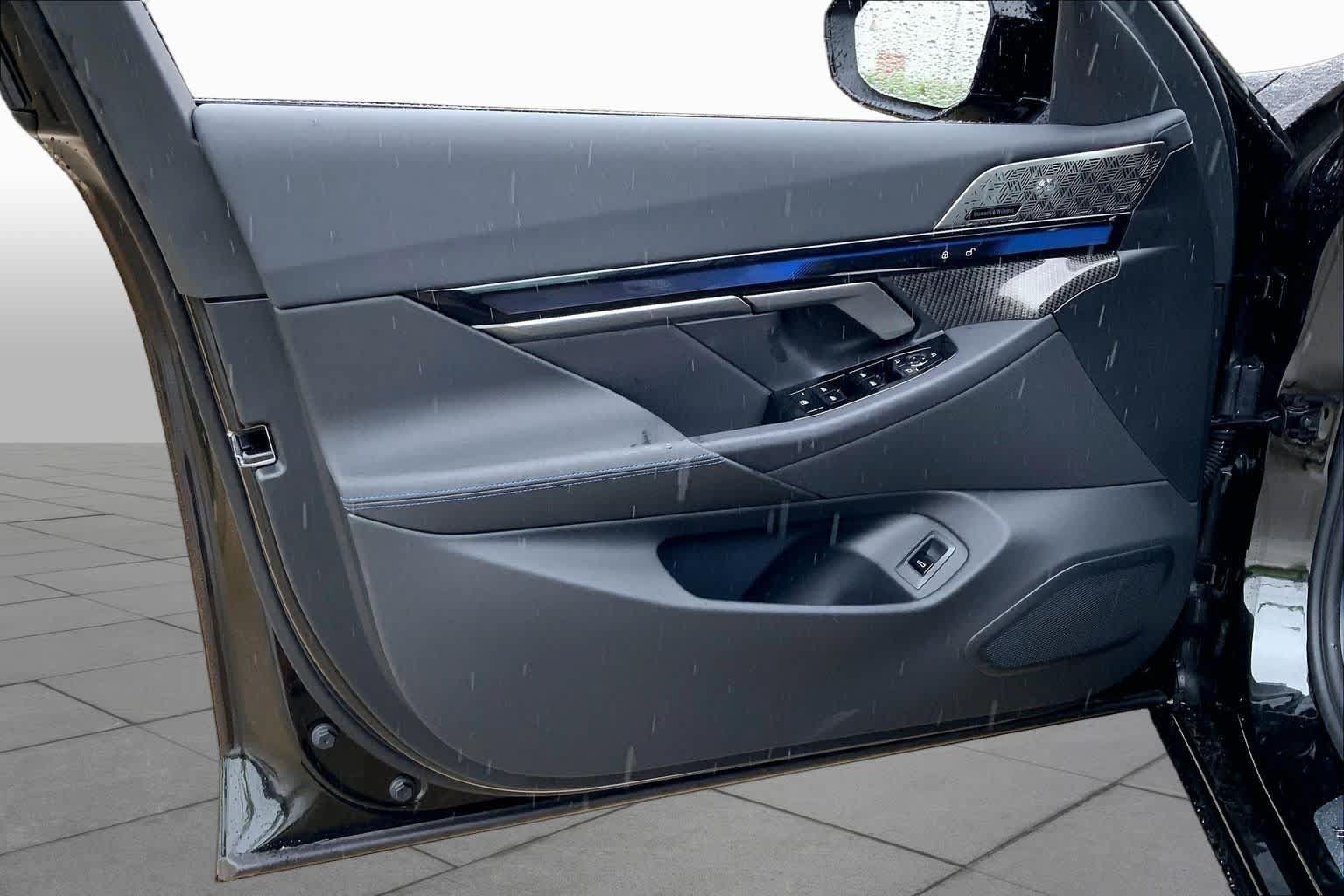 New 2026 BMW i5 M60 AWD/4WD image 10
