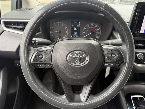 Used 2023 Toyota Corolla LE image 13
