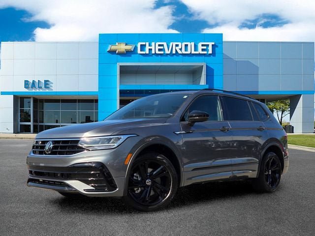 Used 2024 Volkswagen Tiguan SE R-Line w/ MDO Package, Three-Row FWD image 26