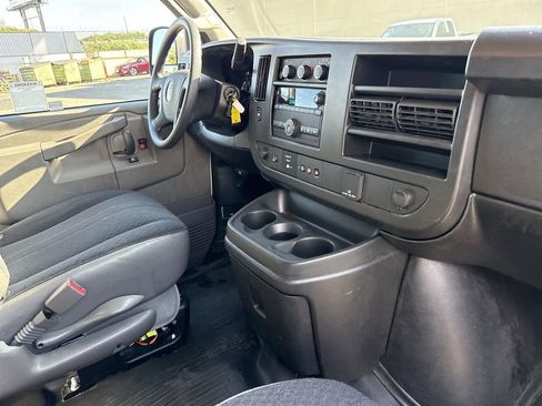 Used 2024 GMC Savana 2500 w/ Driver Convenience Package image 24