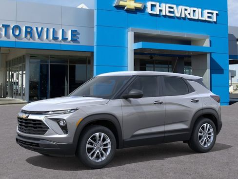 New 2026 Chevrolet TrailBlazer LS FWD image 2