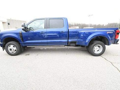 New 2026 Ford F350 Platinum w/ FX4 Off-Road Package AWD/4WD image 5