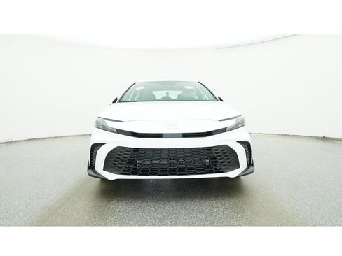New 2026 Toyota Camry SE image 31