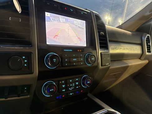 Used 2019 Ford F350 Lariat w/ Lariat Ultimate Package AWD/4WD image 44