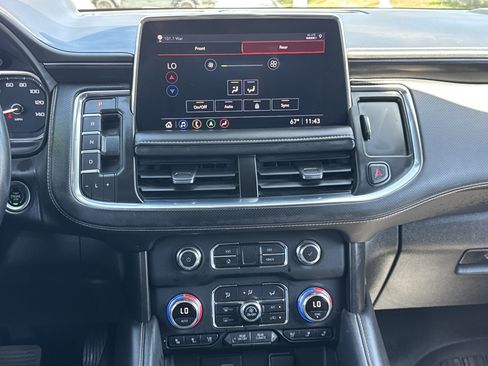 Used 2021 GMC Yukon AT4 w/ AT4 Premium Plus Package AWD/4WD image 17