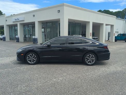 Used 2023 Hyundai Sonata SEL w/ Convenience Package FWD image 4