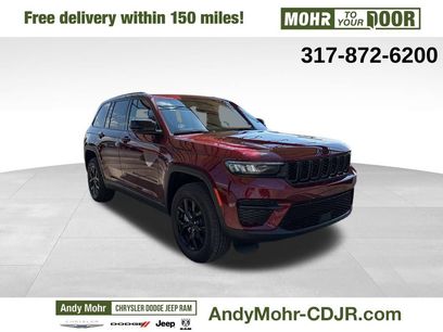 Used 2025 Jeep Grand Cherokee Altitude