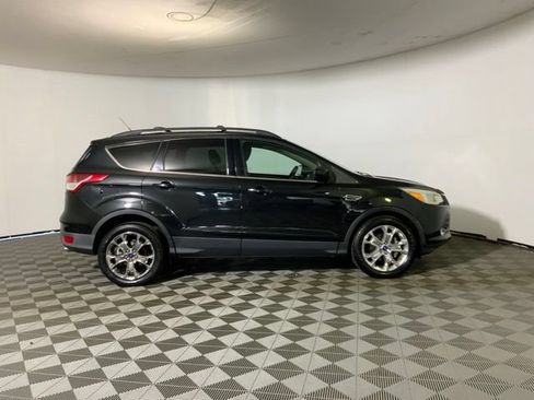 Used 2015 Ford Escape SE w/ Equipment Group 201A FWD image 4