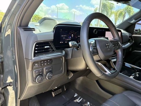 Used 2025 Chevrolet Tahoe RST w/ RST Performance Edition AWD/4WD image 22