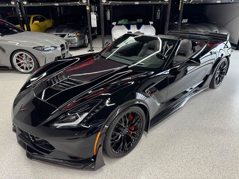Used 2016 Chevrolet Corvette Z06 w/ 2LZ Preferred Equipment Group RWD image 5