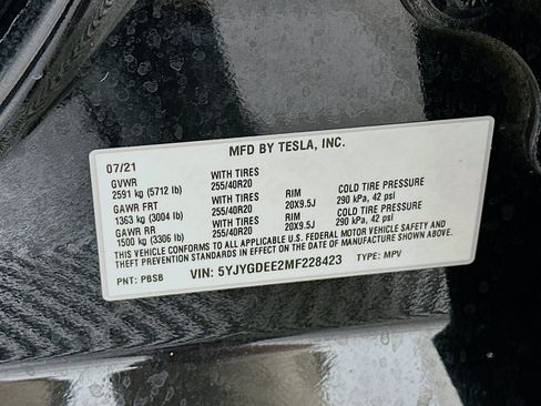 Used 2021 Tesla Model Y Long Range AWD/4WD image 12