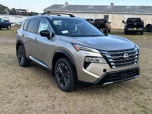 New 2026 Nissan Rogue Platinum w/ Platinum Premium Package AWD/4WD image 3