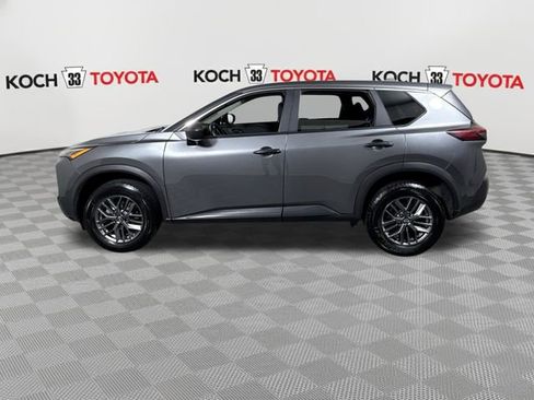 Used 2023 Nissan Rogue S image 5