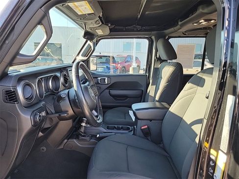 Used 2021 Jeep Wrangler Unlimited Sport image 15