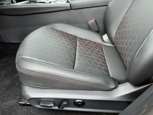New 2026 Nissan Sentra SR w/ SR Premium Package FWD image 22