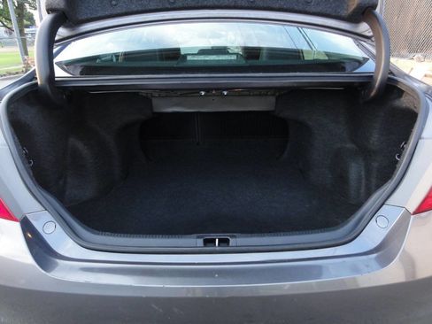 Used 2016 Toyota Camry SE FWD image 21