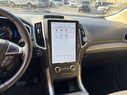 Used 2021 Ford Edge SEL w/ Convenience Package image 32