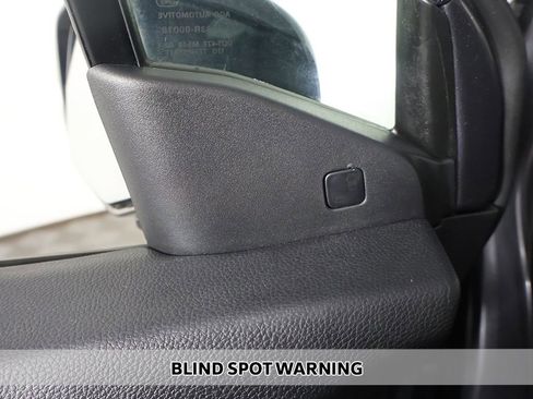 Used 2019 Honda Pilot Touring image 7