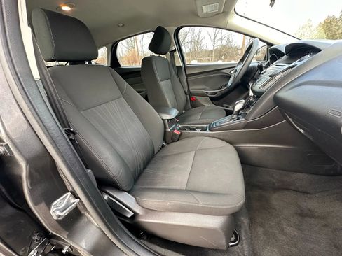 Used 2015 Ford Focus SE image 15