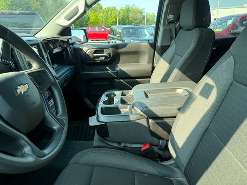 Used 2024 Chevrolet Silverado 1500 Custom AWD/4WD image 10