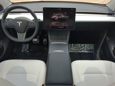 Used 2023 Tesla Model Y Performance AWD/4WD image 13