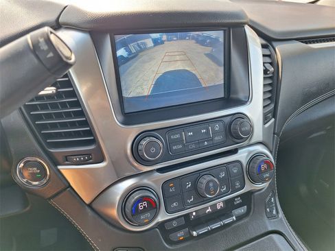 Used 2018 Chevrolet Suburban Premier image 14